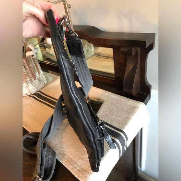 NWT Bed Stu Leather Andie Sling Backpack Black DD Retail $255 - Picture 6 of 13
